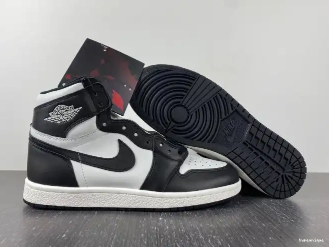 HYPE Jordan White High BQ4422-001 (2023) Retro 1 85 Black 0405